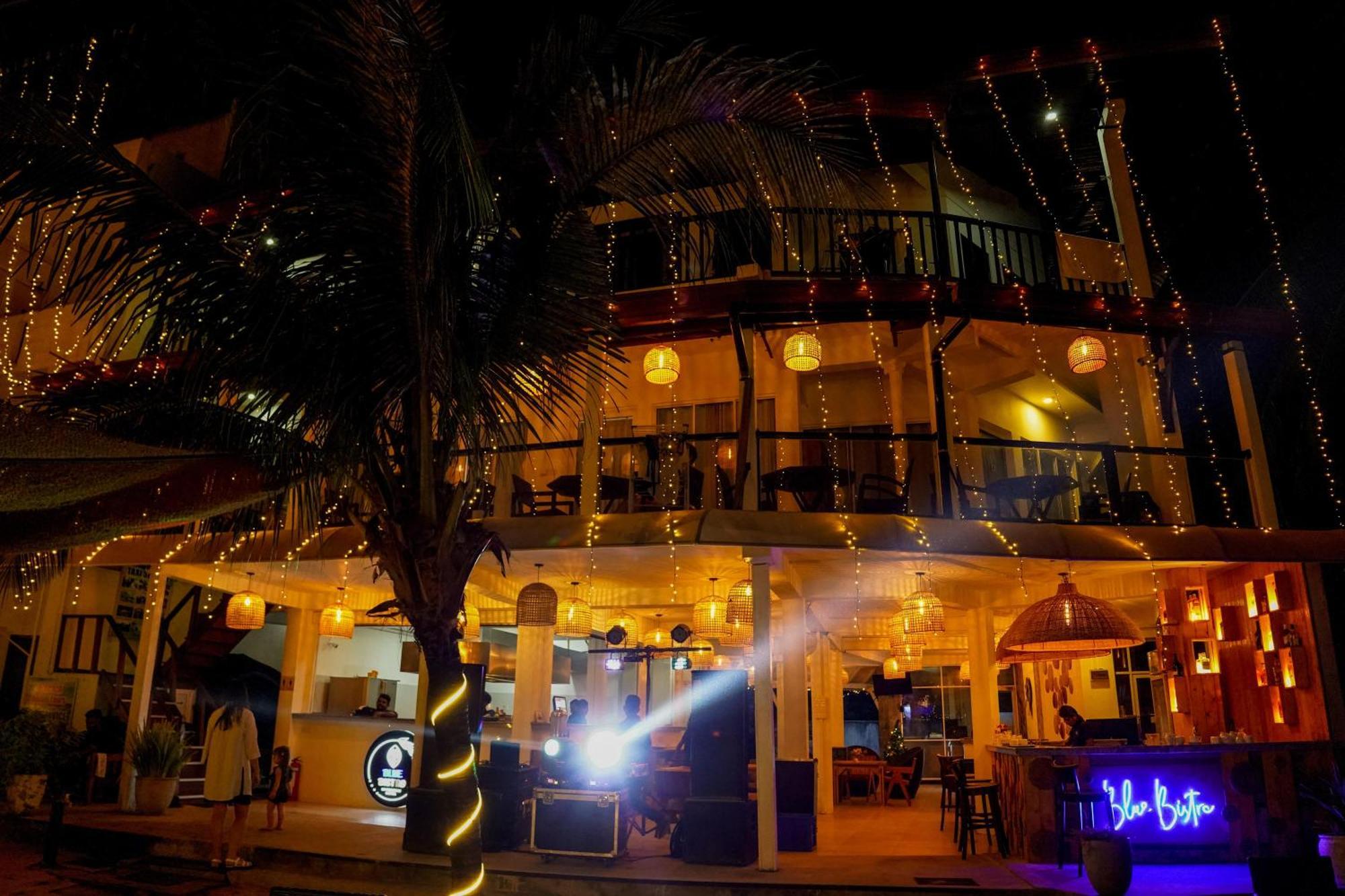 Peacock Beach Hotel Unawatuna Exterior foto